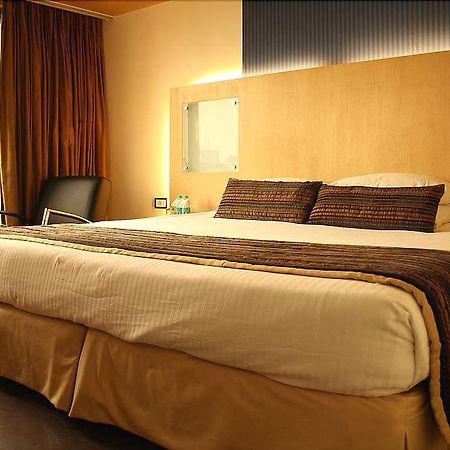 Ramee Guesline Hotel, Dadar Mumbai Ngoại thất bức ảnh